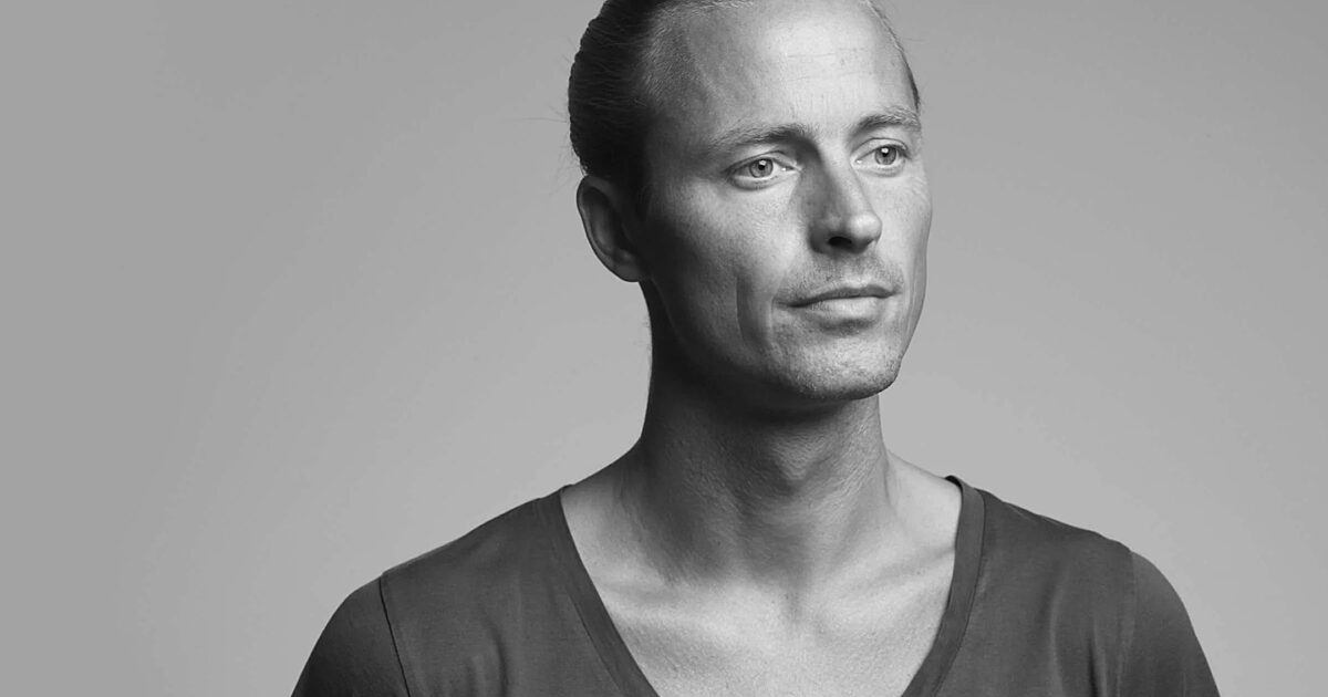 Aldo Bakker — Particles Gallery Aldo Bakker NOSE Large